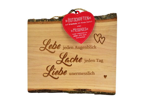 Erlenholzbrett mit eingraviertem Spruch - "Lebe - Lache - Liebe ..."